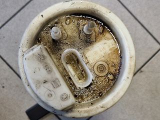 bontott VW GOLF IV Üzemanyag Szivattyú