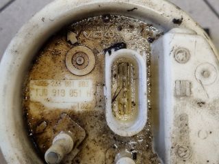 bontott VW GOLF IV Üzemanyag Szivattyú