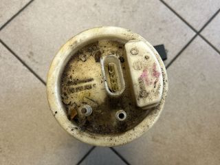 bontott VW GOLF IV Üzemanyag Szivattyú