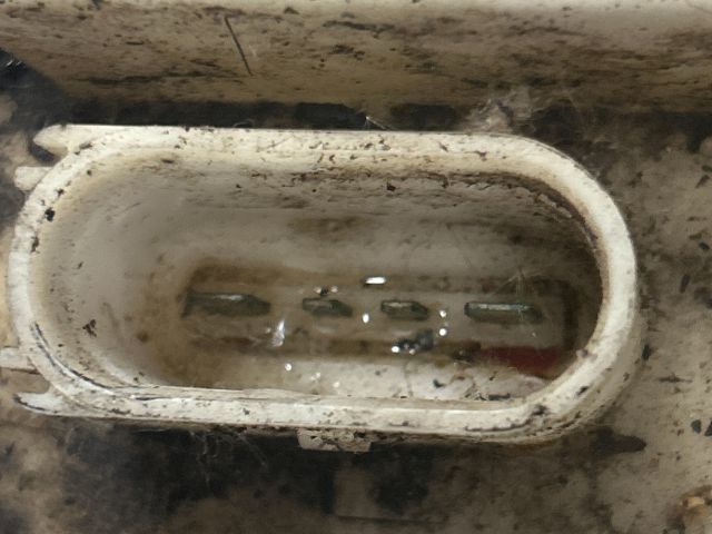 bontott VW GOLF IV Üzemanyag Szivattyú