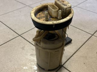 bontott VW GOLF IV Üzemanyag Szivattyú