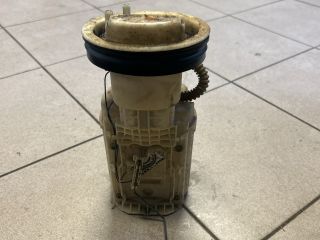 bontott VW GOLF IV Üzemanyag Szivattyú