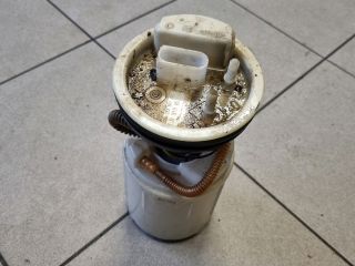 bontott VW GOLF IV Üzemanyag Szivattyú