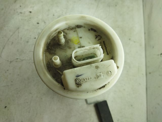 bontott VW GOLF IV Üzemanyag Szivattyú