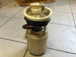 bontott VW GOLF IV Üzemanyag Szivattyú