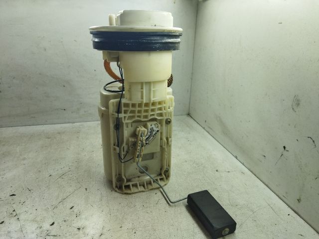 bontott VW GOLF IV Üzemanyag Szivattyú