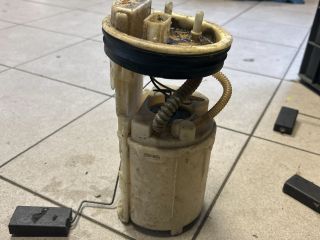 bontott VW GOLF IV Üzemanyag Szivattyú