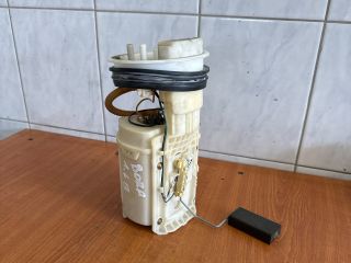 bontott VW GOLF IV Üzemanyag Szivattyú