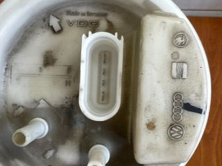 bontott VW GOLF IV Üzemanyag Szivattyú