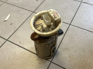 bontott VW GOLF IV Üzemanyag Szivattyú