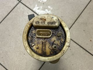 bontott VW GOLF IV Üzemanyag Szivattyú