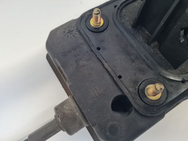 bontott VW GOLF IV Váltó Kulissza