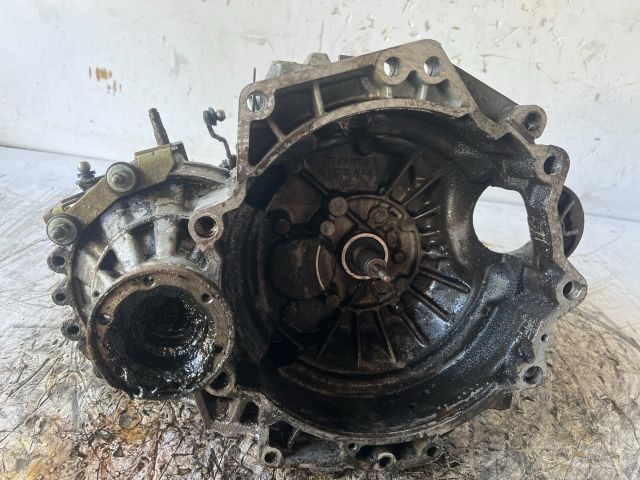 bontott VW GOLF IV Váltó (Mechanikus)