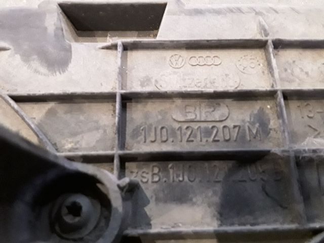 bontott VW GOLF IV Hűtőventilátor