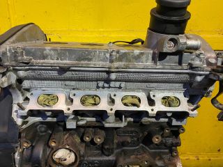 bontott VW GOLF IV Motor (Fűzött blokk hengerfejjel)