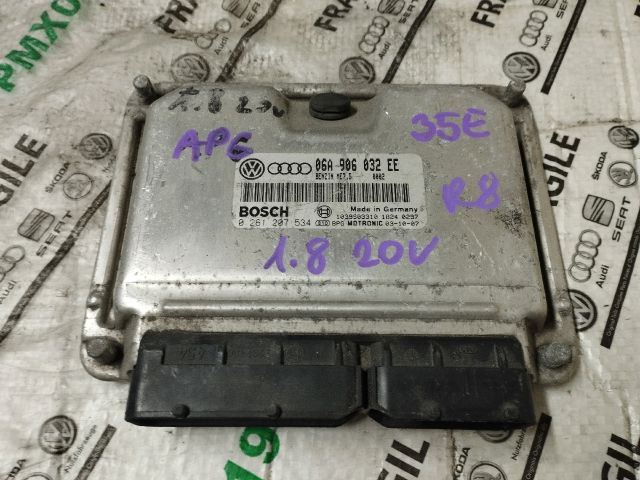 bontott VW GOLF IV Motorvezérlő