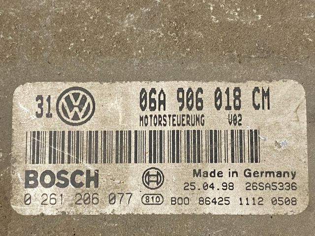 bontott VW GOLF IV Motorvezérlő