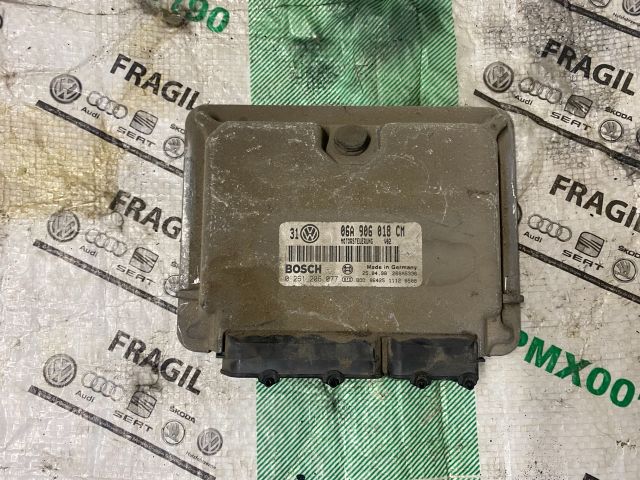 bontott VW GOLF IV Motorvezérlő