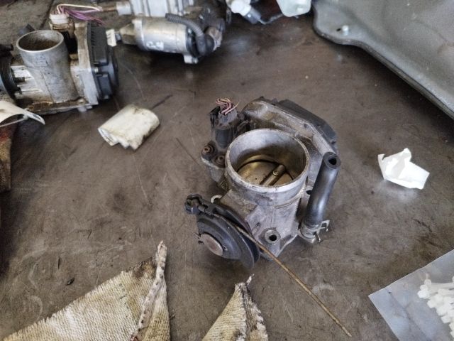 bontott VW GOLF IV Fojtószelep (Elektromos)