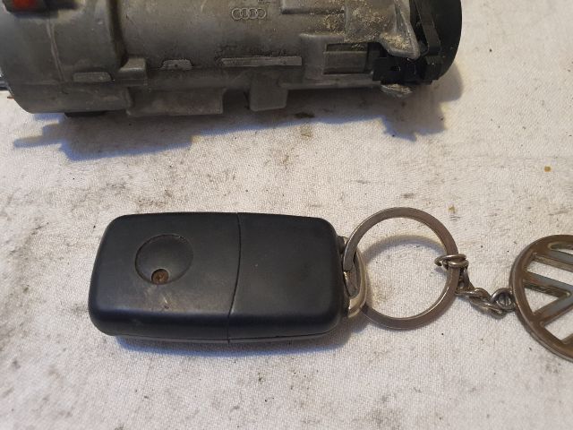 bontott VW GOLF IV Gyújtáskapcsoló Házzal