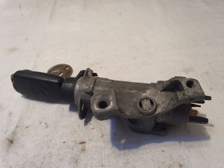 bontott VW GOLF IV Gyújtáskapcsoló Házzal