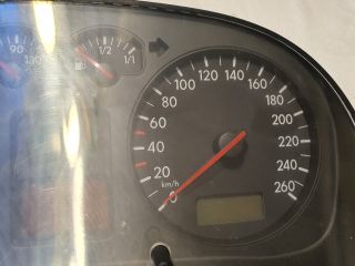 bontott VW GOLF IV Kilométeróra