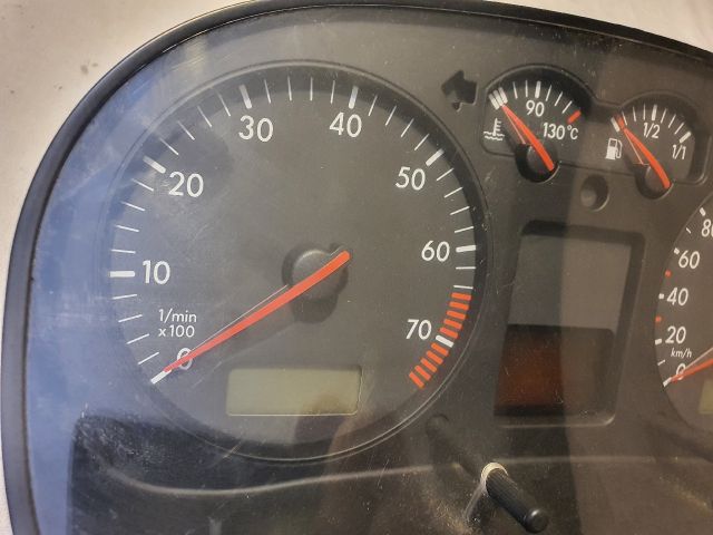 bontott VW GOLF IV Kilométeróra