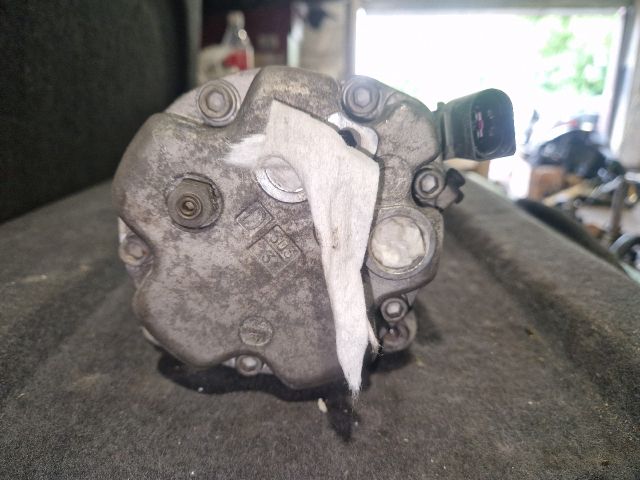 bontott VW GOLF IV Klímakompresszor