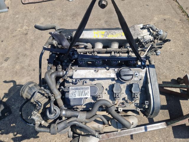 bontott VW GOLF IV Komplett Motor (Segédberendezésekkel)