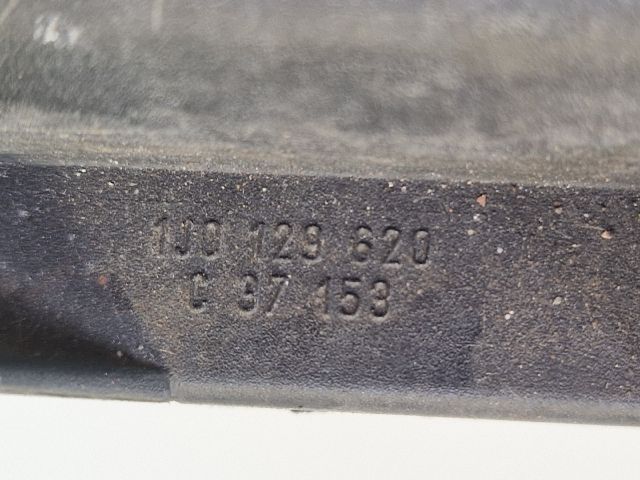 bontott VW GOLF IV Légszűrő Ház Fedél