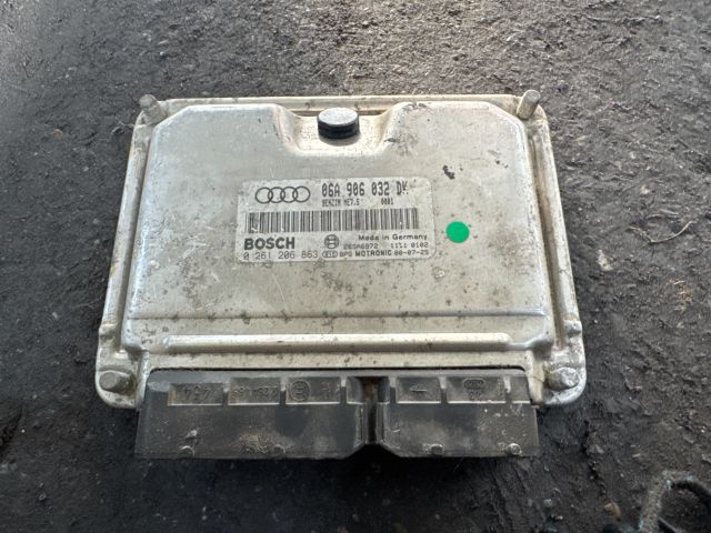 bontott VW GOLF IV Motorvezérlő