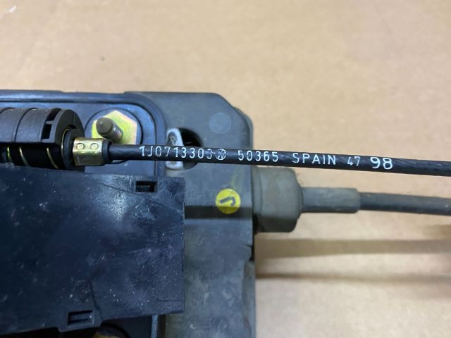 bontott VW GOLF IV Váltó Kulissza