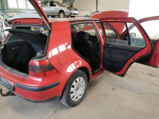 bontott VW GOLF IV Bal első Gólyaláb (Lengécsillapító, Rugó)