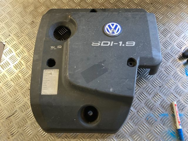 bontott VW GOLF IV Felső Motorburkolat