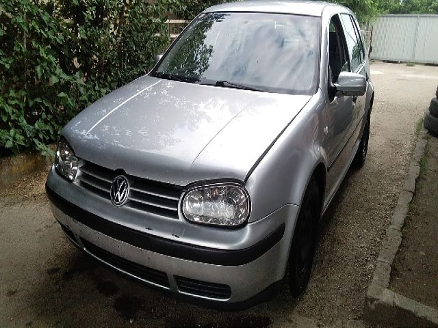 bontott VW GOLF IV Jobb hátsó Féknyereg Munkahengerrel