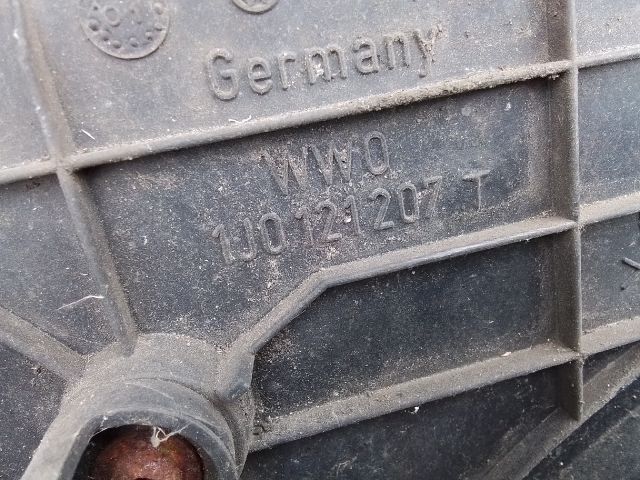 bontott VW GOLF IV Komplett Homlokfal (Részeivel)