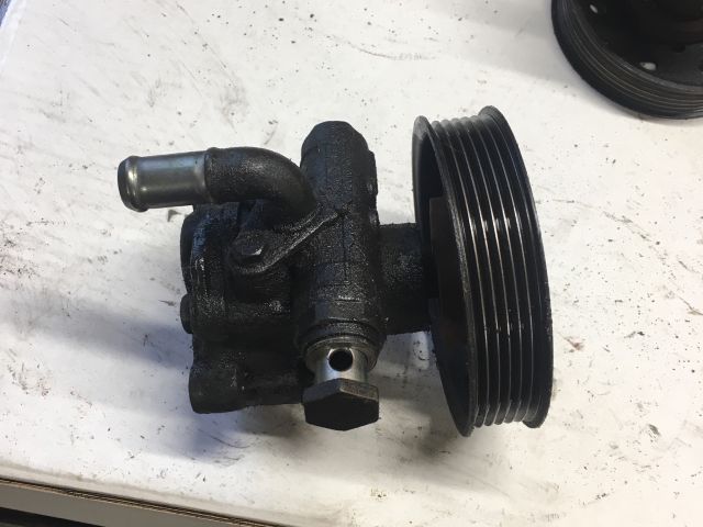 bontott VW GOLF IV Kormányszervó Motor (Hidraulikus)