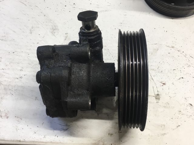 bontott VW GOLF IV Kormányszervó Motor (Hidraulikus)