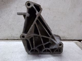 bontott VW GOLF IV Motor Tartó Bak (Fém)