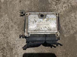 bontott VW GOLF IV Motorvezérlő