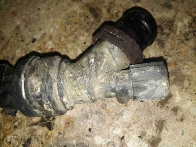 bontott VW GOLF IV Vízcső