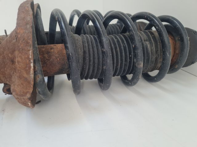 bontott VW GOLF IV Első Lengéscsillapító Pár