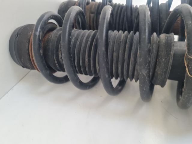 bontott VW GOLF IV Első Lengéscsillapító Pár