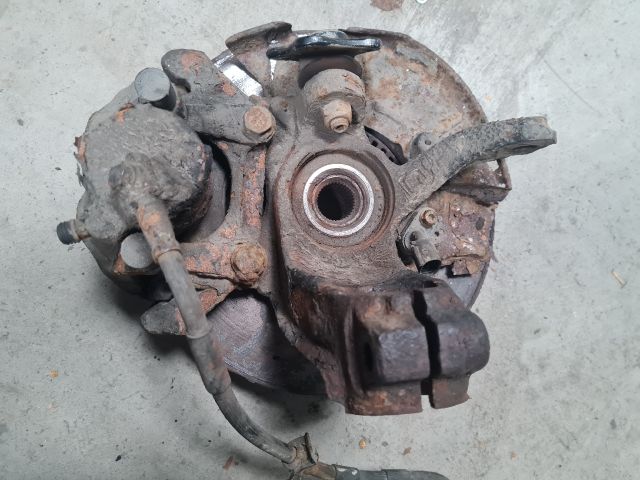 bontott VW GOLF IV Első Pár Fék Szett (Nyereg, Tárcsa, Betét)