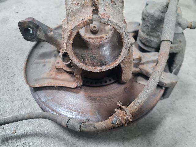 bontott VW GOLF IV Első Pár Fék Szett (Nyereg, Tárcsa, Betét)