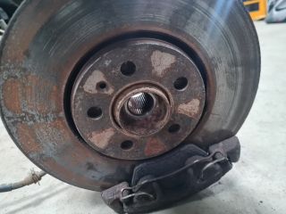 bontott VW GOLF IV Első Pár Fék Szett (Nyereg, Tárcsa, Betét)