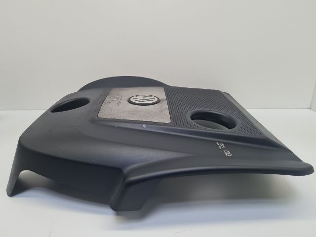 bontott VW GOLF IV Felső Motorburkolat