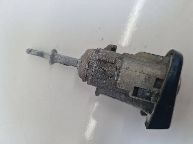 bontott VW GOLF IV Gyújtáskapcsoló Házzal