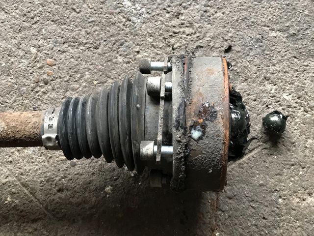 bontott VW GOLF IV Jobb hátsó Féltengely