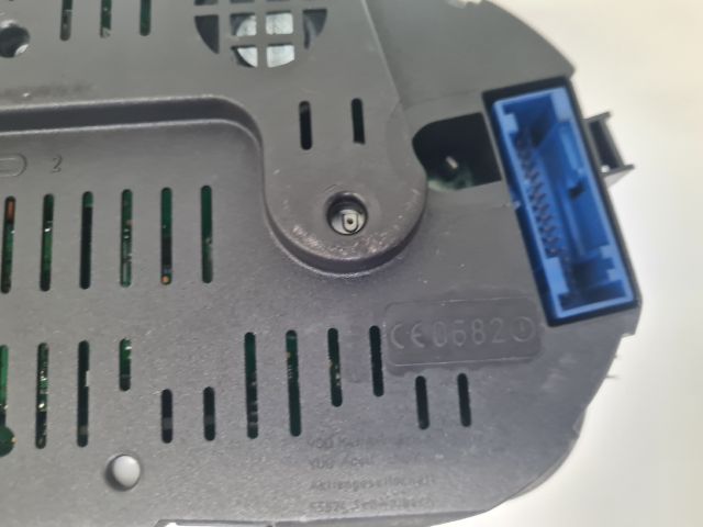 bontott VW GOLF IV Kilométeróra